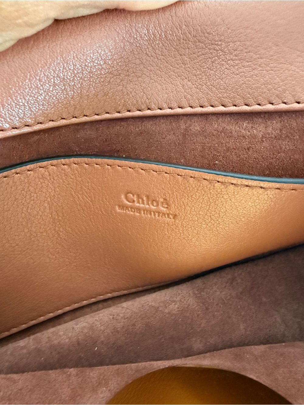Chloé Heritage Shoulder Bag in Coral Orange Grained Leather - Picture 8 of 15